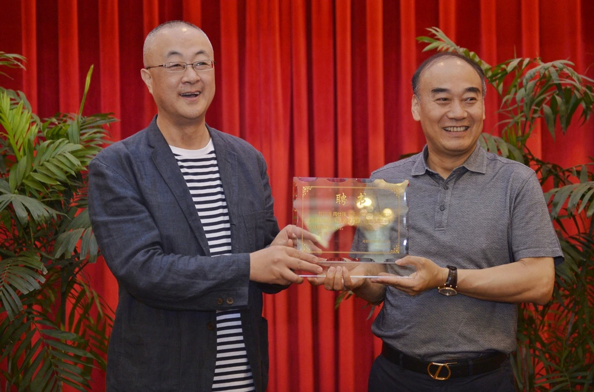 如何选择适合篮球康复训练的器材_2